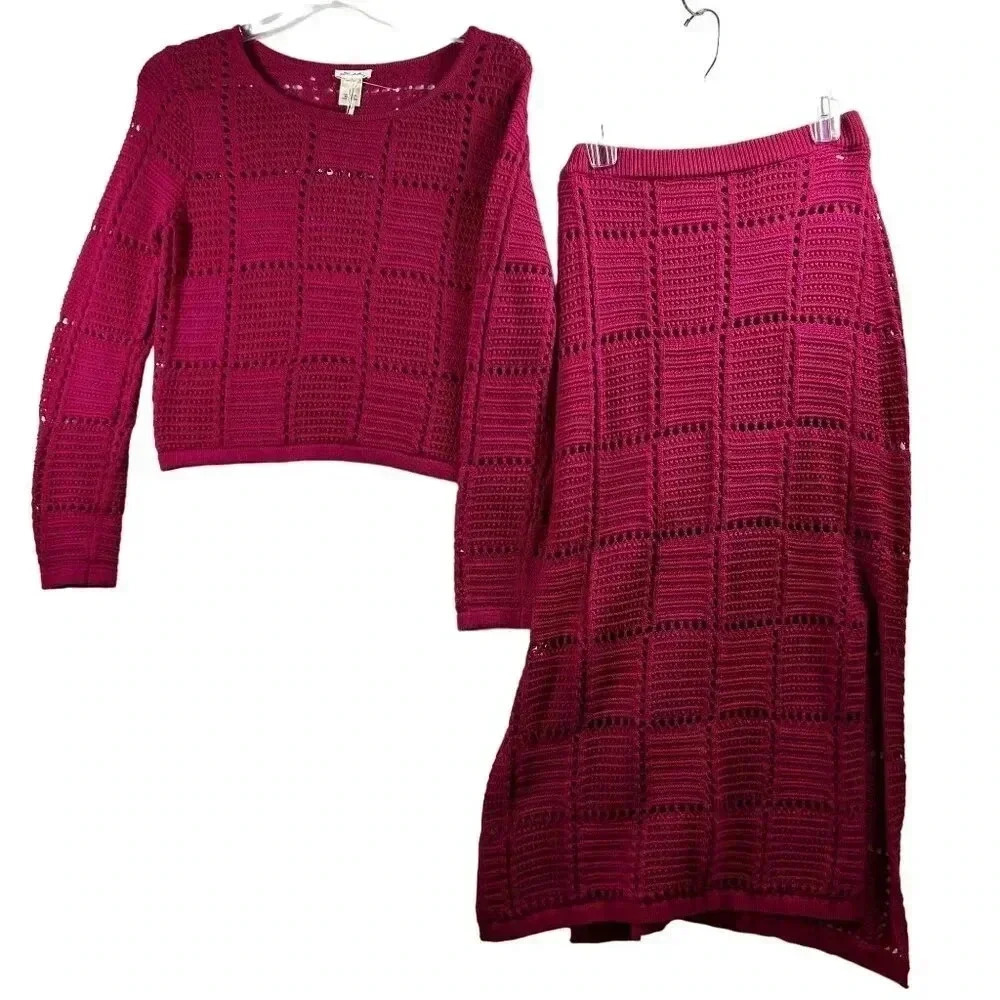 NWT Ultra Pink 2 piece Set Sm Crochet Sweater and Maxi Skirt Beachy Barbiecore